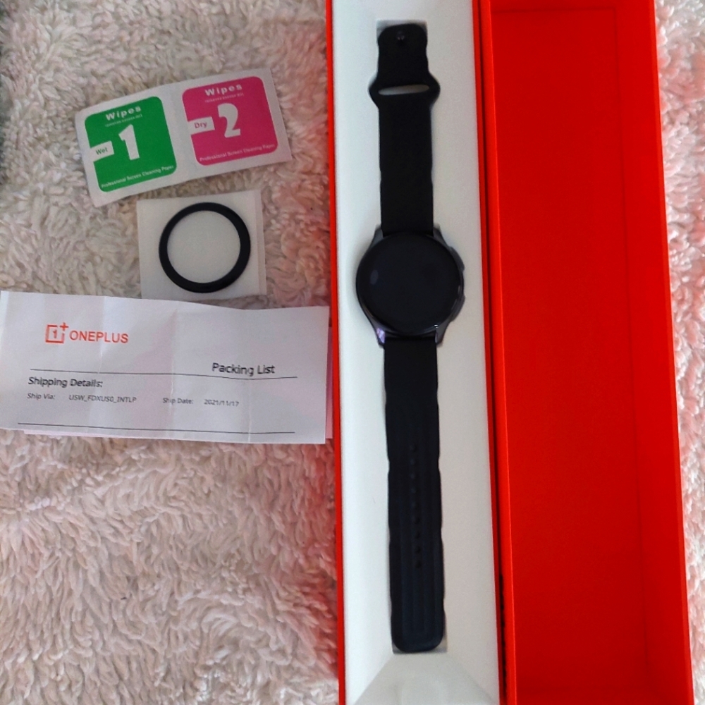 My new phone isn't compatible with the watch.☹️